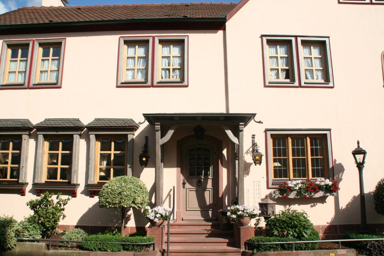 Gasthaus Zur Krone Großheubach 외부 사진